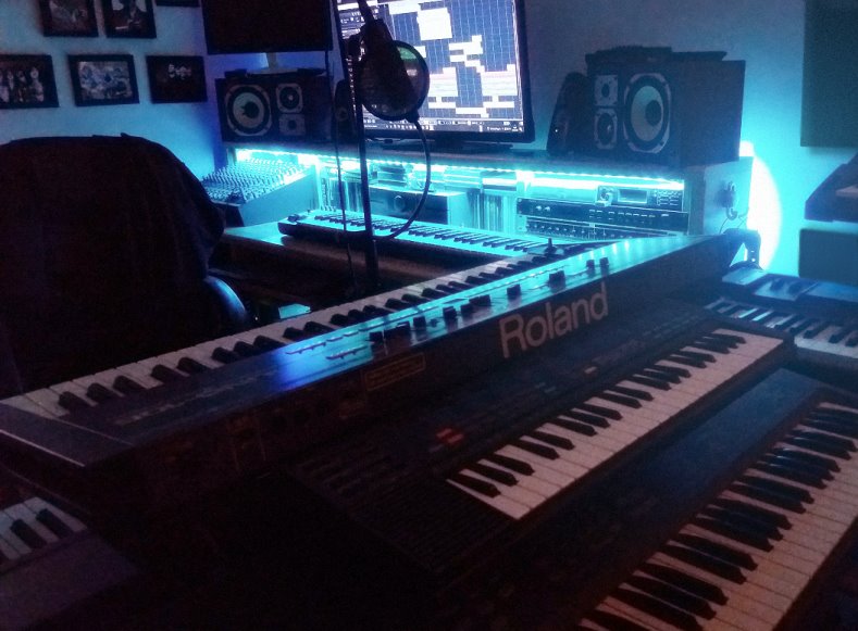soundjob studio nightmood.jpg